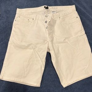 white denim shorts 33 waist